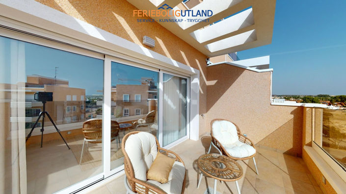 Image No.15-3 Bed Apartment for sale