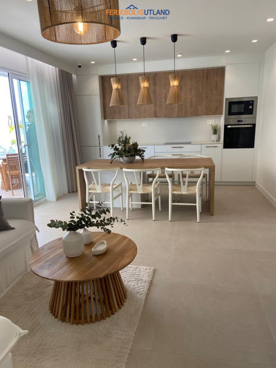 Image No.27-3 Bed Townhouse for sale