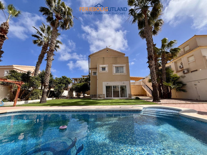 Image No.27-5 Bed Villa for sale