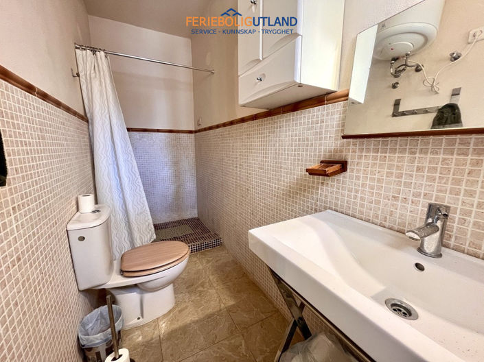 Image No.8-5 Bed Villa for sale