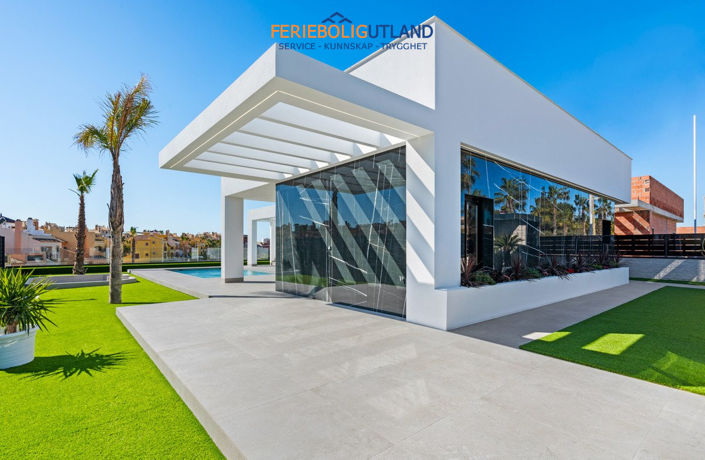 Image No.17-3 Bed Villa for sale