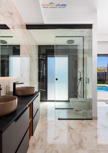 Image No.25-3 Bed Villa for sale