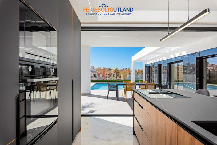 Image No.27-3 Bed Villa for sale