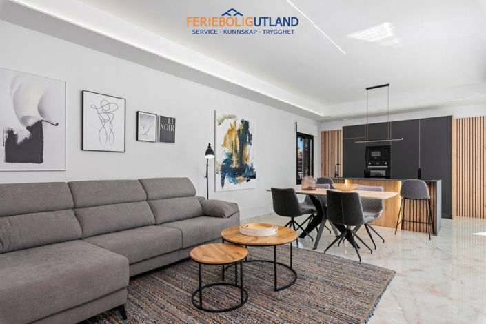 Image No.32-3 Bed Villa for sale