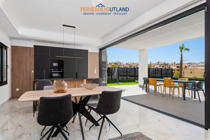 Image No.37-3 Bed Villa for sale