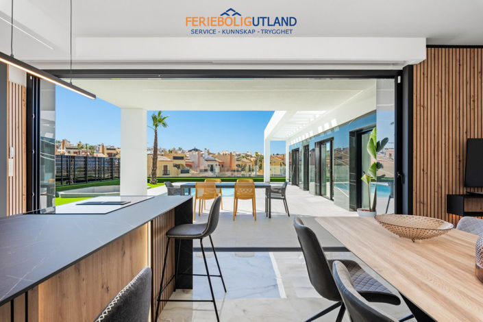 Image No.4-3 Bed Villa for sale