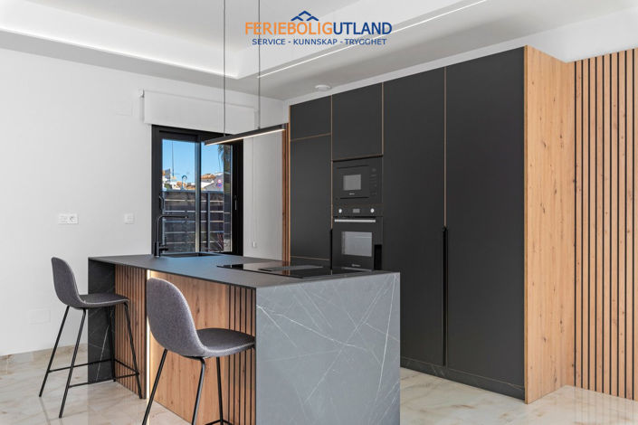 Image No.8-3 Bed Villa for sale