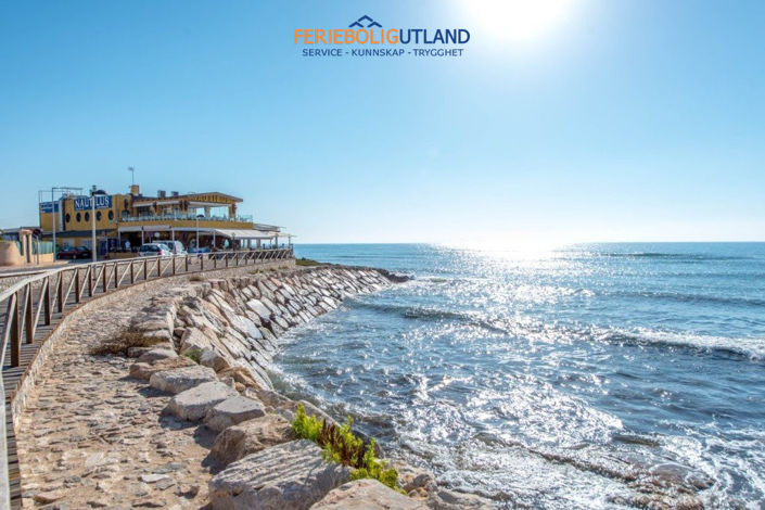 Image No.40-2 Bed Villa for sale