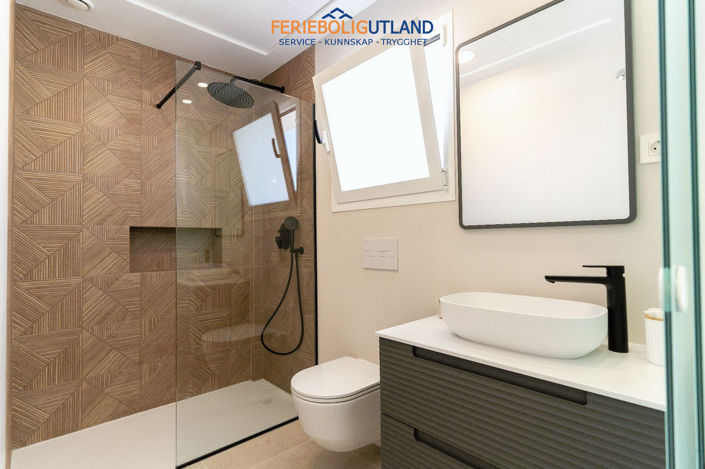 Image No.29-3 Bed Villa for sale