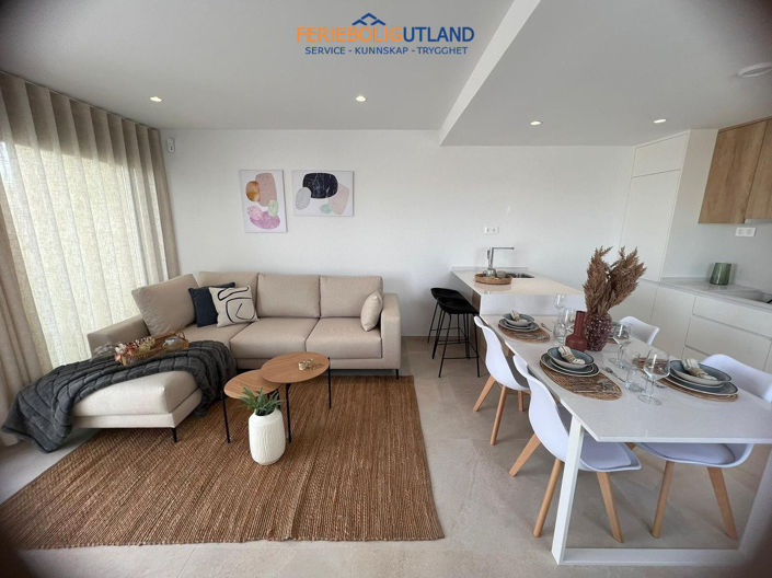 Image No.2-3 Bed Villa for sale