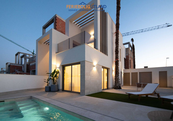 Image No.19-3 Bed Villa for sale