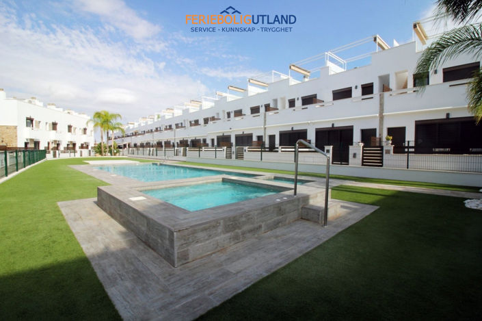 Image No.34-4 Bed Townhouse for sale