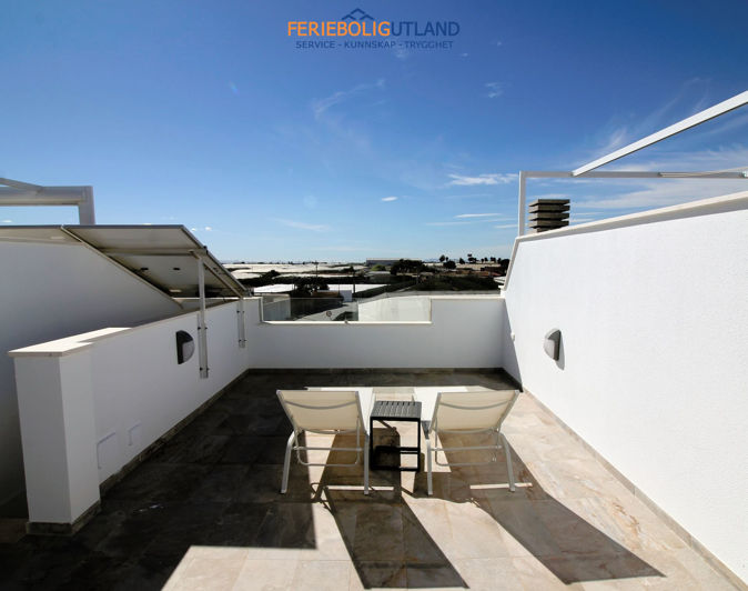 Image No.37-4 Bed Townhouse for sale