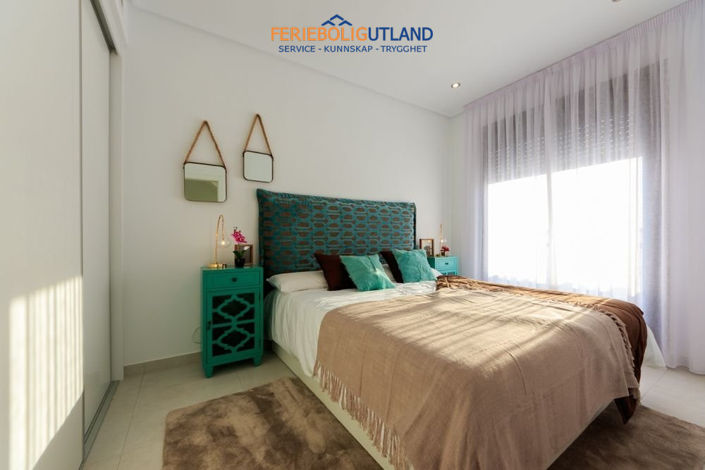 Image No.5-4 Bed Townhouse for sale