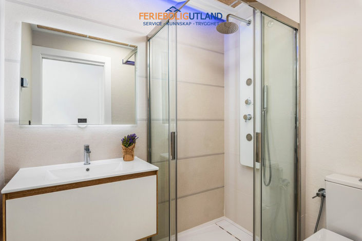 Image No.22-3 Bed Apartment for sale