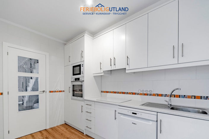 Image No.10-3 Bed Townhouse for sale