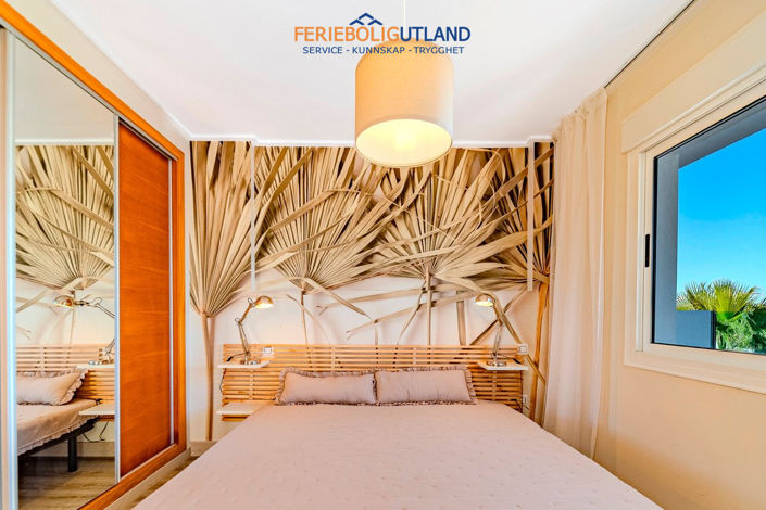 Image No.12-3 Bed Townhouse for sale