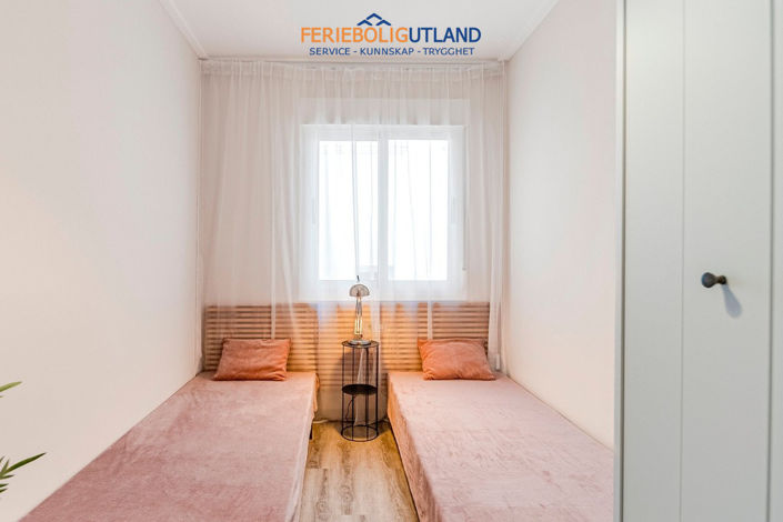 Image No.15-3 Bed Townhouse for sale