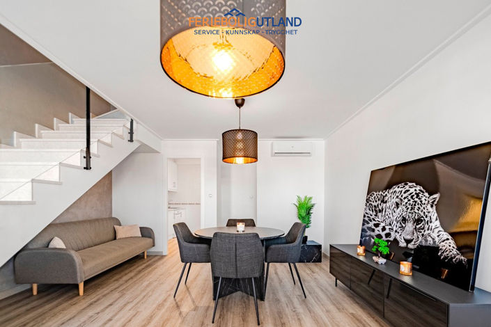 Image No.2-3 Bed Townhouse for sale