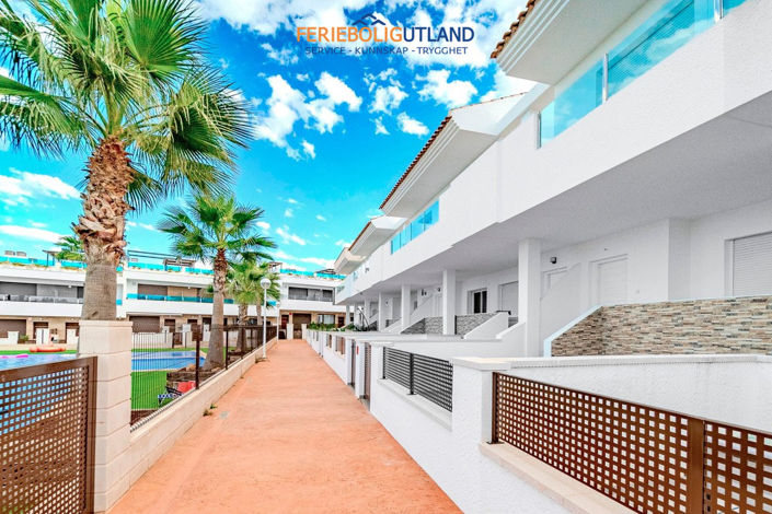 Image No.24-3 Bed Townhouse for sale