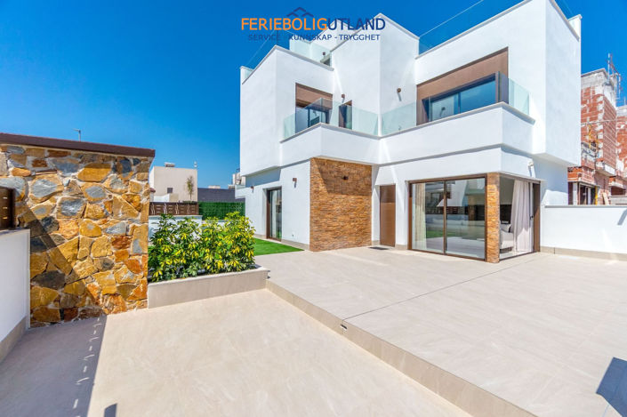 Image No.1-3 Bed Villa for sale