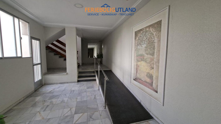 Image No.22-3 Bed Apartment for sale