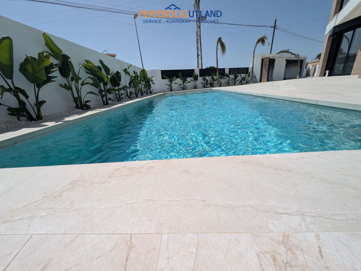 Image No.41-4 Bed Villa for sale