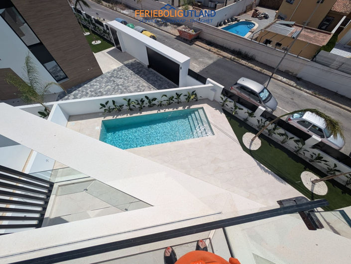 Image No.43-4 Bed Villa for sale