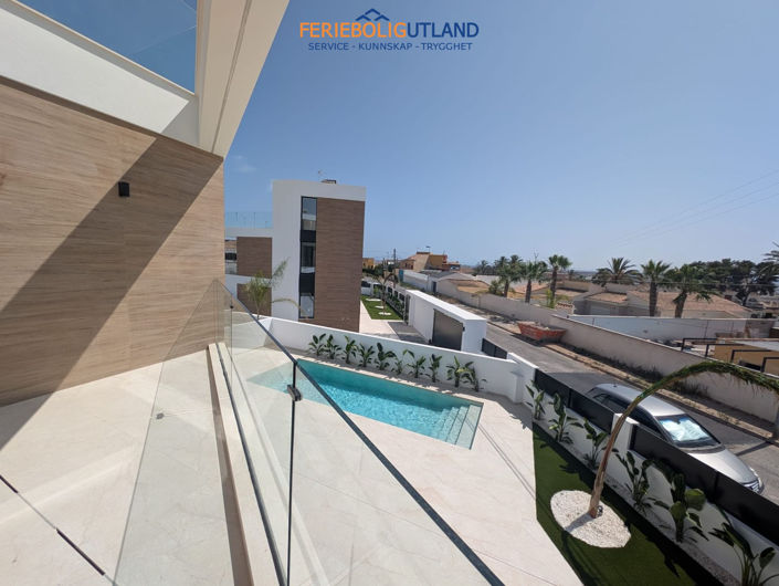 Image No.44-4 Bed Villa for sale