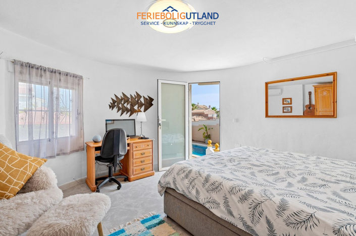 Image No.18-5 Bed Villa for sale