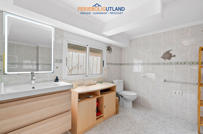 Image No.20-5 Bed Villa for sale