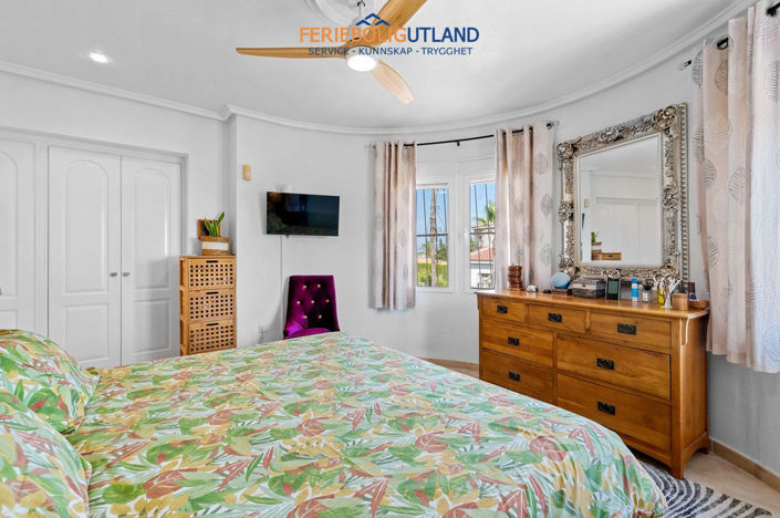 Image No.32-5 Bed Villa for sale