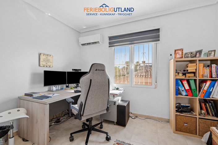 Image No.34-5 Bed Villa for sale