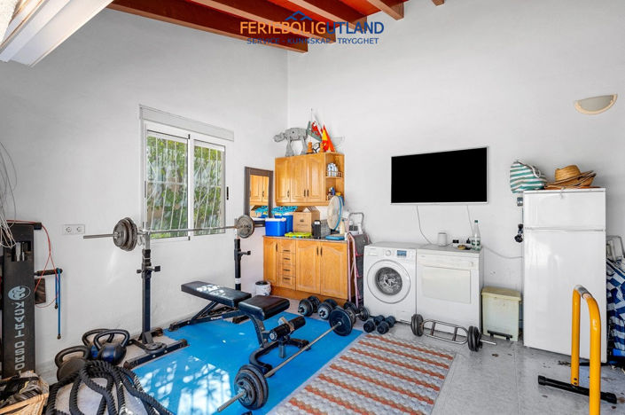 Image No.43-5 Bed Villa for sale