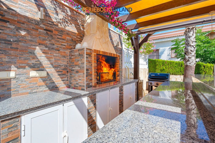 Image No.45-5 Bed Villa for sale