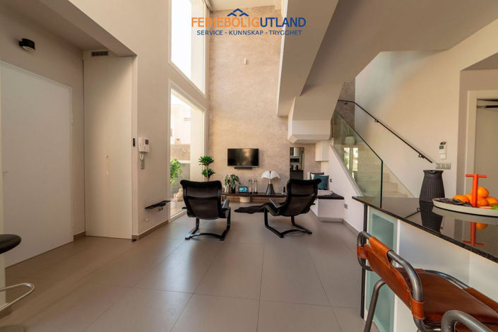 Image No.11-3 Bed Villa for sale