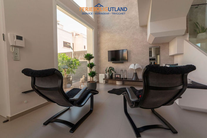 Image No.12-3 Bed Villa for sale