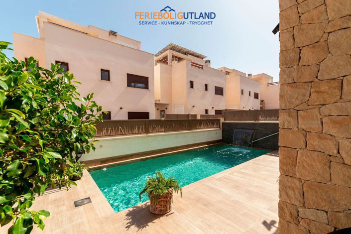 Image No.2-3 Bed Villa for sale