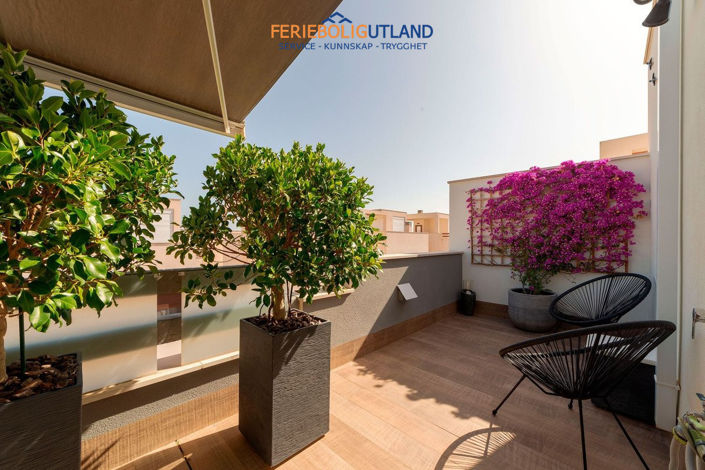 Image No.29-3 Bed Villa for sale