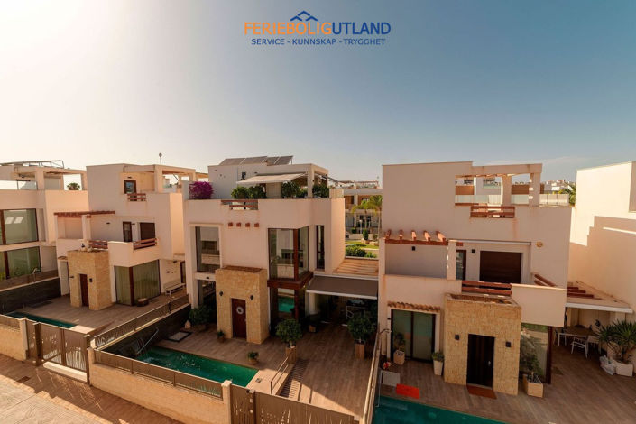 Image No.45-3 Bed Villa for sale