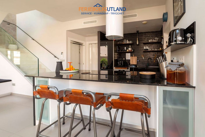 Image No.7-3 Bed Villa for sale