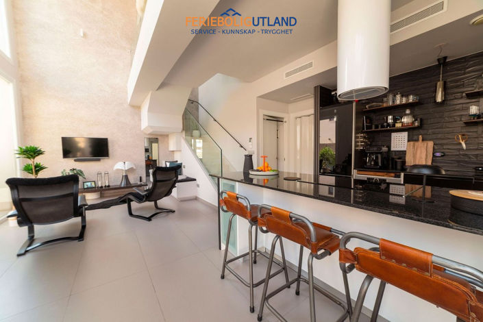 Image No.8-3 Bed Villa for sale