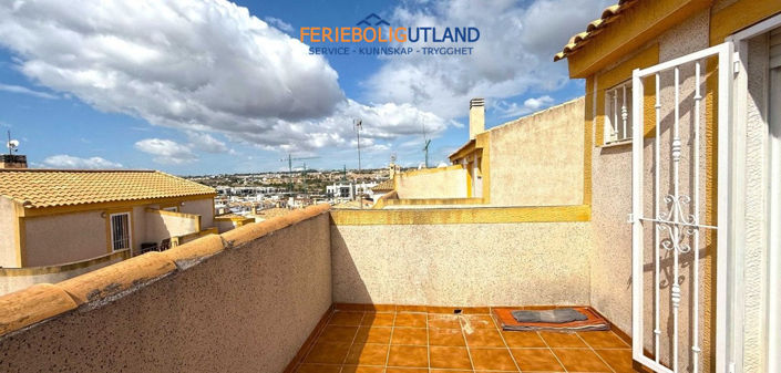 Image No.10-3 Bed Villa for sale