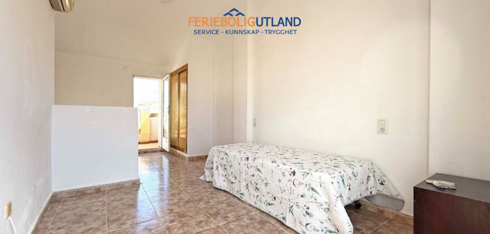 Image No.12-3 Bed Villa for sale