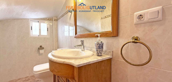 Image No.27-3 Bed Villa for sale