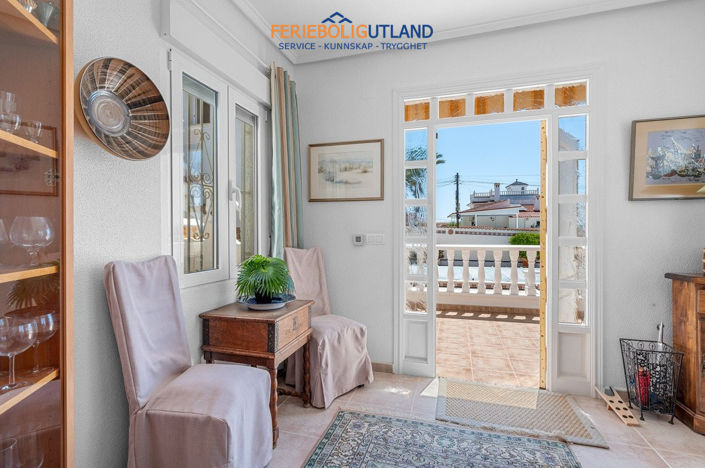 Image No.11-3 Bed Villa for sale