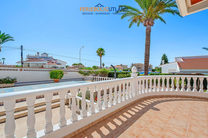 Image No.5-3 Bed Villa for sale