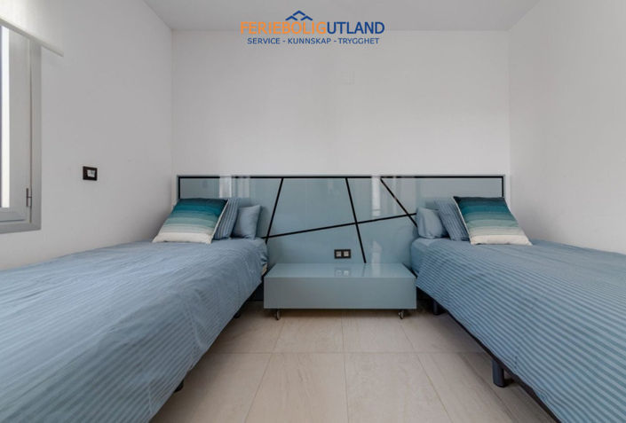 Image No.17-3 Bed Villa for sale