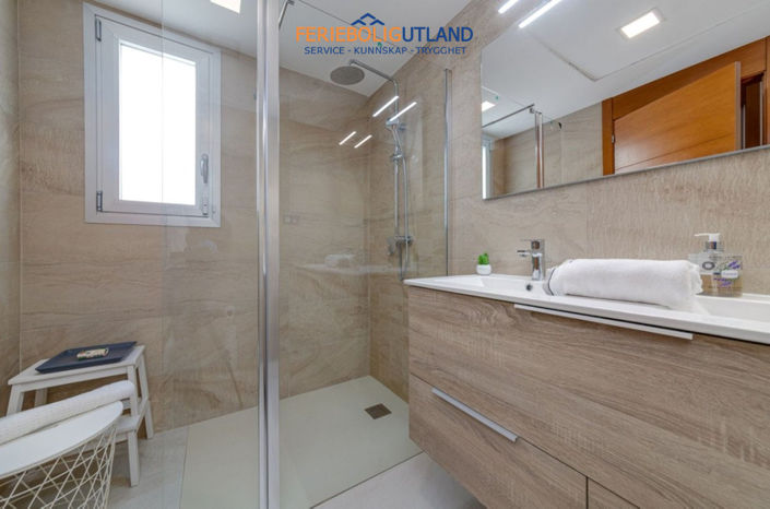 Image No.21-3 Bed Villa for sale