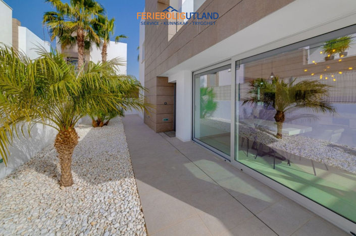 Image No.34-3 Bed Villa for sale